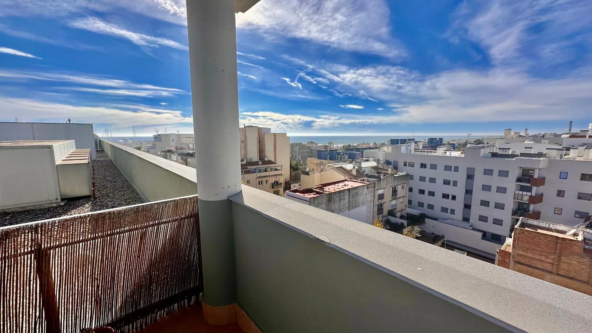 Claire Perfect Vilanova Penthouse By Hlclub Agency location